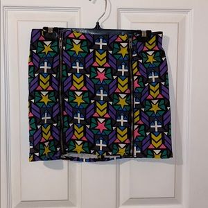 Patterned mini-skirt